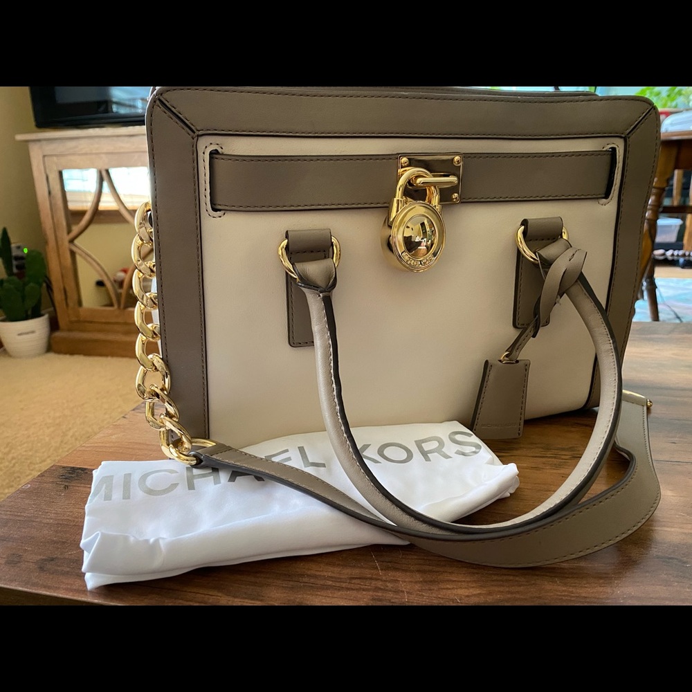 BNWT AUTHENTIC Michael Kors leather Hamilton purse